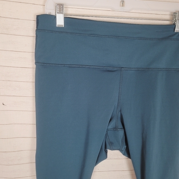 ATHLETA ACCELERATE CROP LEGGINGS IN TEAL GREEN, SZ XL - Picture 4 of 11